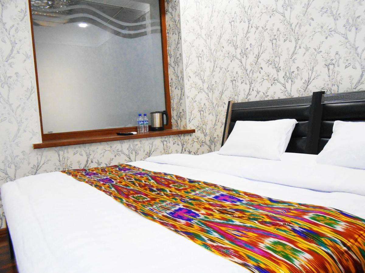Colibri Traditional Guest House Самарканд Екстер'єр фото